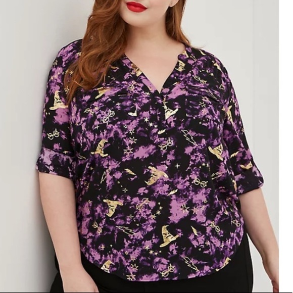 TORRID NWT HARRY POTTER HARPER TOP - GEORGETTE ICONS GALAXY - Picture 1 of 6